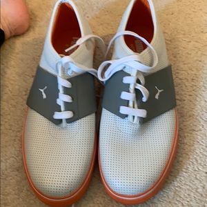 Men’s puma shoes like new